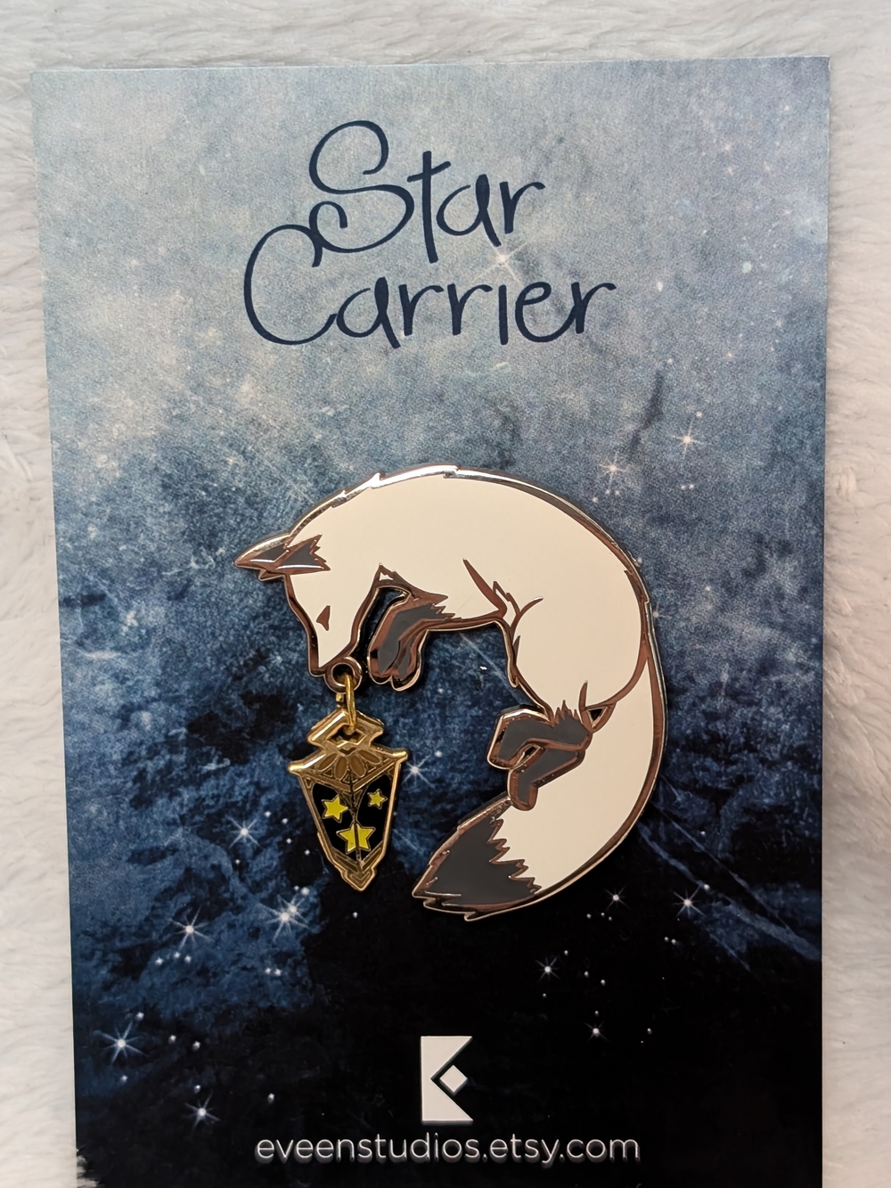 Fox pin Star Carrier - your own lantern guide - enamel pin NWT